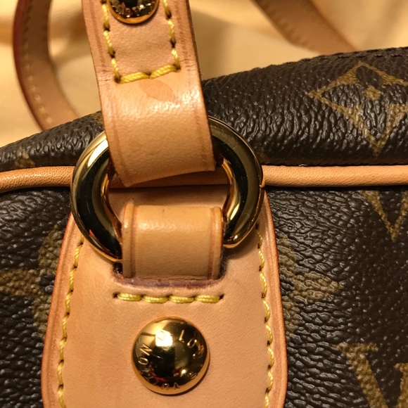 Authentic Louis Vuitton Montorgueil GM Bag in Monogram Canvas - Picture 11 of 16